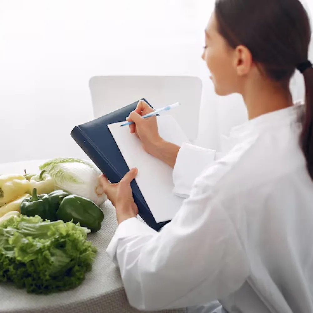 A BLite clinical dietitian preparing a personalized nutrition plan